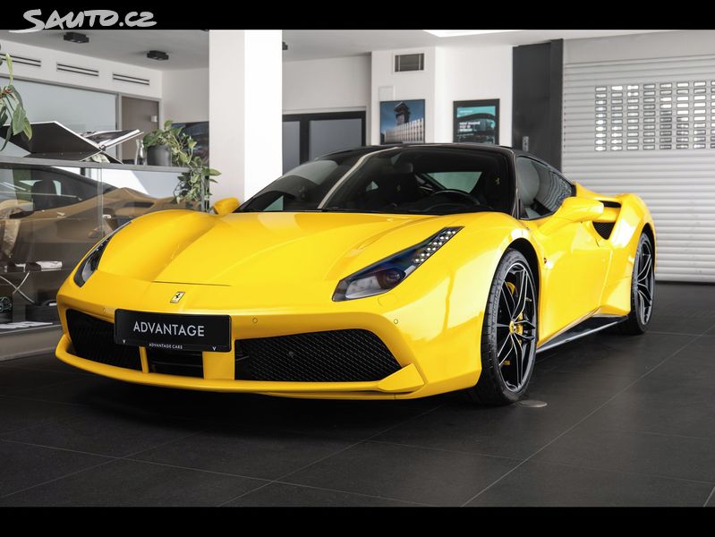 Ferrari 488, LIFT/Carbon/GialloModena